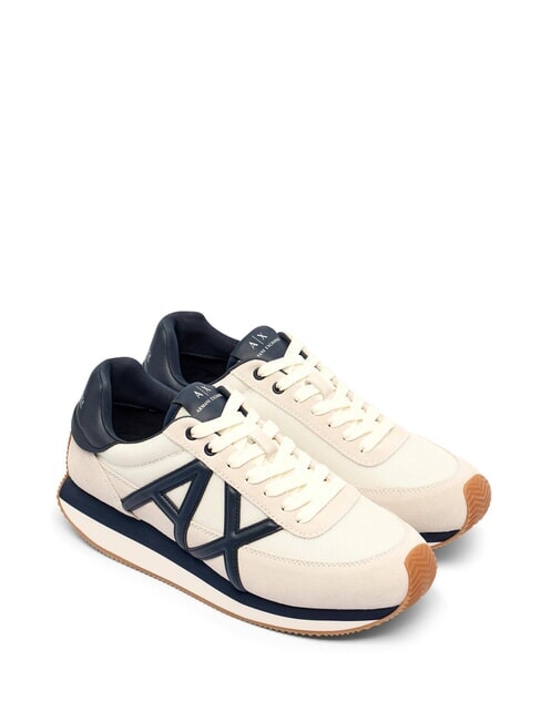 ARMANI EXCHANGE ROYALE SUEDE AIR MESH Ledersneakers mit AX-Logo cremeweiß + marineblau - Herrenschuhe