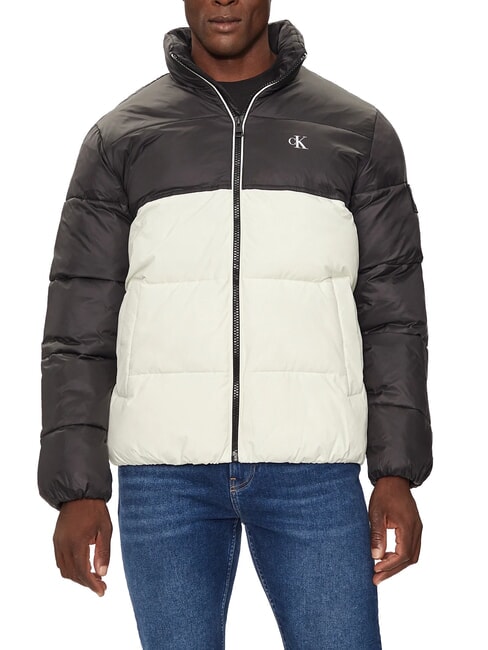 CALVIN KLEIN CK JEANS Daunenjacke mit Logo-Patch Elfenbein / CK Schwarz - Daunenjacken für Herren