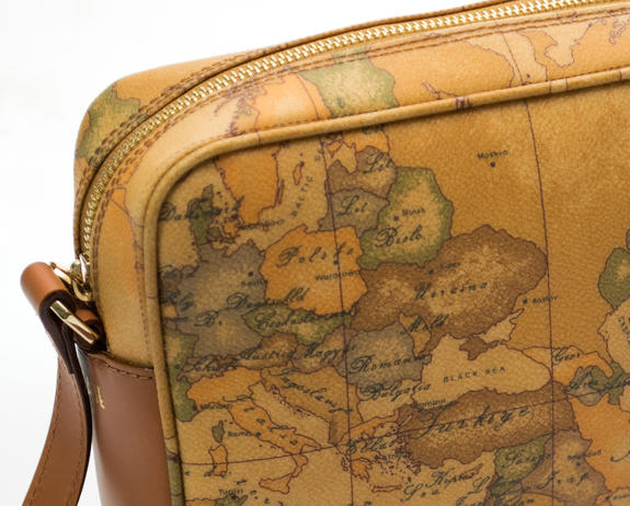 Geo Classic Schultertasche NAT&Uuml;RLICH - Damentaschen