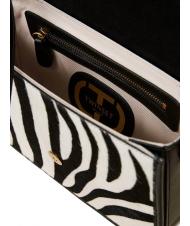 TWINSET Schultertasche in Haut zebra  pelziger Zebraschnee / schwarz - Damentaschen - 5
