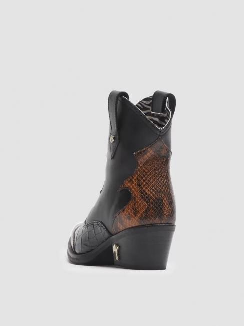 Stiefelette camperos basso in Hautmitinserti pitonati  schwarz / python - Damenschuhe