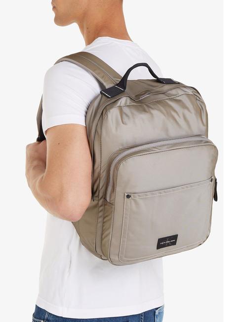 SPORT ESSENTIAL Laptop-Rucksack aus Nylon Atlantisches Taupe - PC-Rucks&auml;cke
