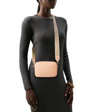 COCCINELLE TEBE Schultertasche aus strukturiertem Leder Sonnenaufgang - Damentaschen - 6