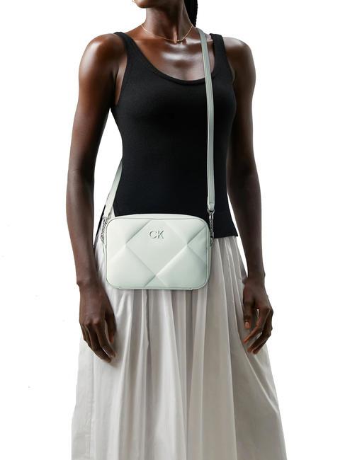 QUILT Schulterkameratasche milchig gr&uuml;n - Damentaschen