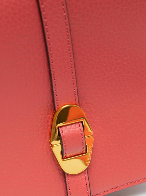 COSIMA Umh&auml;ngetasche aus geh&auml;mmertem Leder Preiselbeeren - Damentaschen