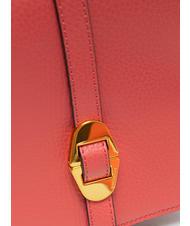 COCCINELLE COSIMA Umh&auml;ngetasche aus geh&auml;mmertem Leder Preiselbeeren - Damentaschen - 5