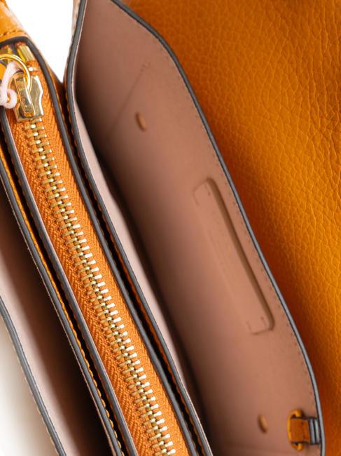 COSIMA Umh&auml;ngetasche aus geh&auml;mmertem Leder Paprika - Damentaschen