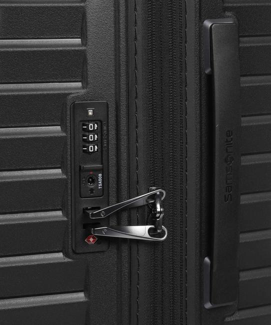 INTUO Extra gro&szlig;er erweiterbarer Trolley SCHWARZ - Harte Trolleys