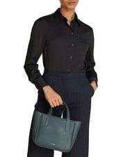 CALVIN KLEIN REFINE  Handshopper mit Schultergurt palmengr&uuml;n - Damentaschen - 4