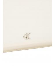 CALVIN KLEIN UTILITY Kleine Umh&auml;ngetasche aus Metall Tofu - Damentaschen - 3