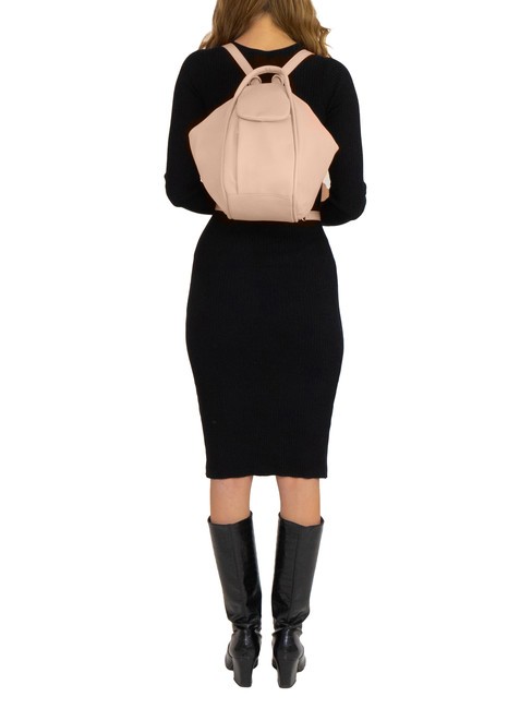 TRIO  Rucksack aus geh&auml;mmertem Leder Rose - Damentaschen