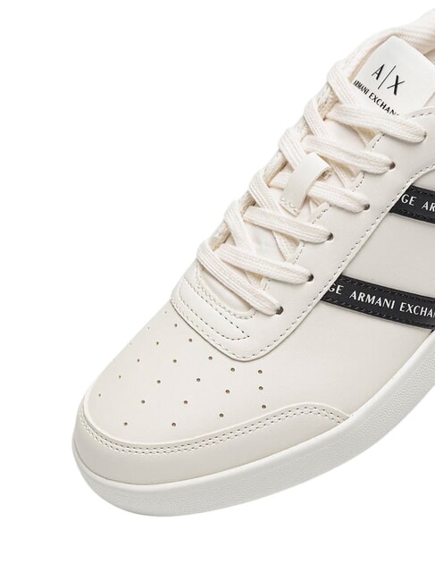 A|X STRIPES Turnschuhe gebrochenes Wei&szlig; + Schwarz - Herrenschuhe