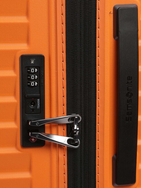 INTUO Extra gro&szlig;er erweiterbarer Trolley Aprikose - Harte Trolleys