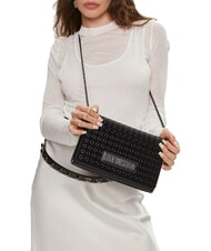 LOVE MOSCHINO CHAIN Umh&auml;ngetasche mit Mikronieten schwarz/rotguss - Damentaschen - 4