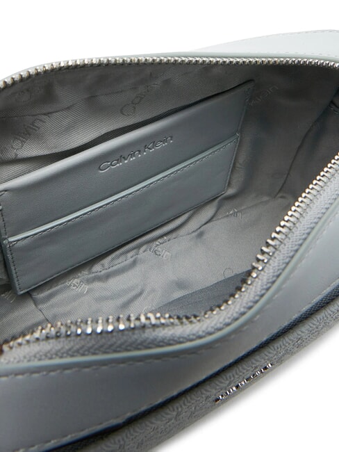 CK MUST Mini-Umh&auml;ngetasche, mit Schultergurt Mirage-Grau - Damentaschen