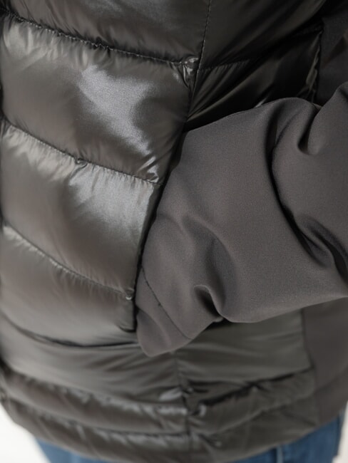 PURENESS Daunenjacke aus zwei Materialien mit Kapuze Schwarz - Daunenjacken f&uuml;r Damen