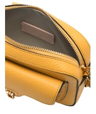 COCCINELLE BEAT SOFT Minitasche aus strukturiertem Leder sonnig - Damentaschen - 3