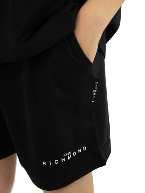 NORMI Set aus T-Shirt und Bermudashorts Schwarz - Trainingsanz&uuml;ge f&uuml;r Kinder