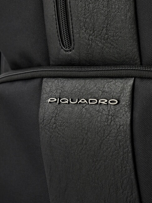 BRIEF ECOLOGICA TECH Rucksack aus recyceltem Stoff mit USB-Platte, 15,6-Zoll-Laptophalter Schwarz - PC-Rucks&auml;cke