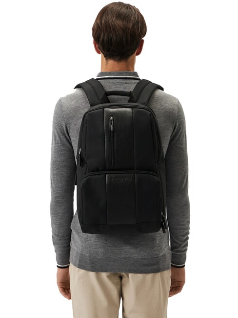 BRIEF ECOLOGICA TECH Rucksack aus recyceltem Stoff mit USB-Platte, 15,6-Zoll-Laptophalter Schwarz - PC-Rucks&auml;cke