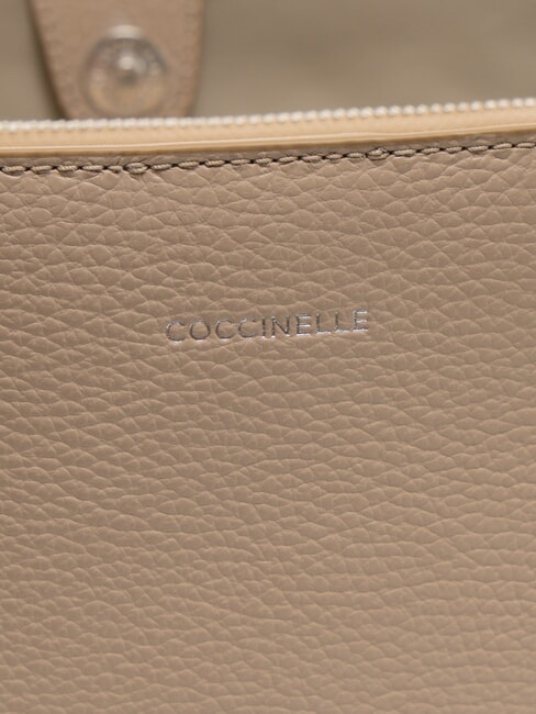 SWAP Tote Bag aus geh&auml;mmertem Leder Puderrosa - Damentaschen