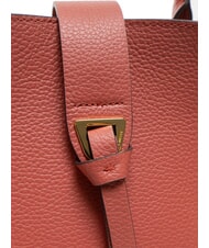 COCCINELLE ALBA Schultertasche aus geh&auml;mmertem Leder Topf - Damentaschen - 5