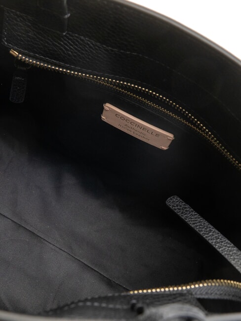 KLICHE Handtasche aus geh&auml;mmertem Leder Schwarz - Damentaschen