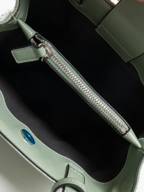 LOGO EMBOSSED Handtasche, mit Schultergurt Salbei - Damentaschen