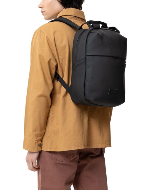 TECUM TOTE CNNCT F Rucksack mit Wasserflaschenfach, Laptophalter Mattschwarz - PC-Rucks&auml;cke