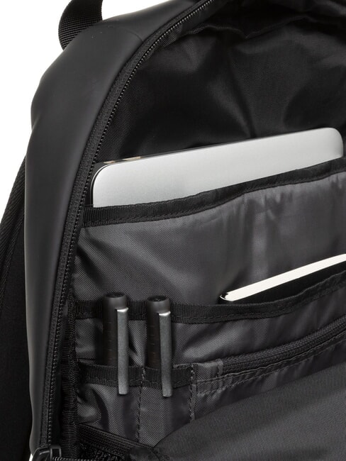 TECUM TOTE CNNCT F Rucksack mit Wasserflaschenfach, Laptophalter Mattschwarz - PC-Rucks&auml;cke