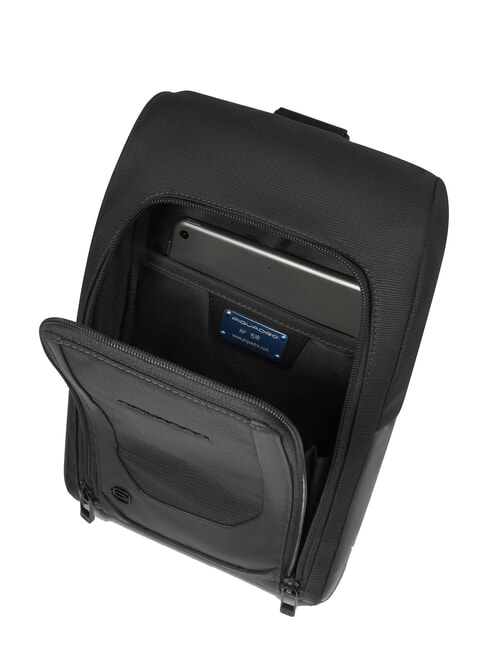 S140 Einschultriger iPad-Rucksack aus recyceltem Stoff Schwarz - PC-Rucks&auml;cke