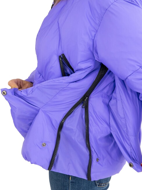 EUGENIE Kurze Satin-Daunenjacke mit Kapuze lila Opulenz - Daunenjacken f&uuml;r Damen