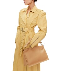 COCCINELLE SNIP Umh&auml;ngetasche aus geh&auml;mmertem Leder fre.beige/sunri - Damentaschen - 4