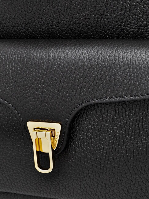 BEAT GENERATIO Rucksack aus geh&auml;mmertem Leder Schwarz - Damentaschen