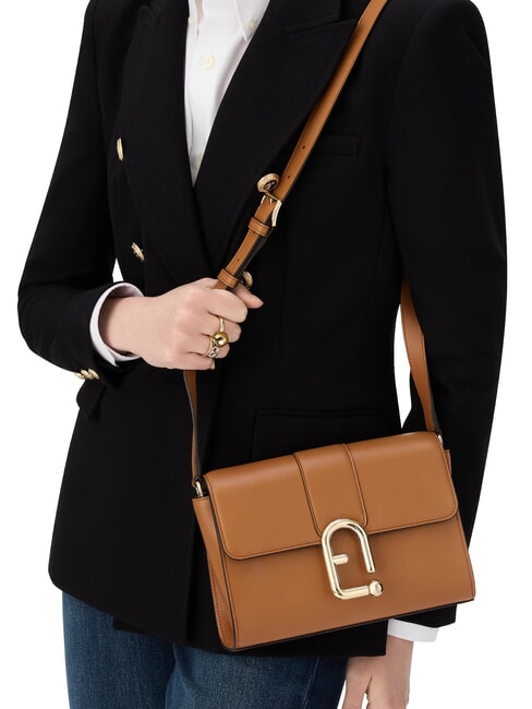 URBAN Kleine Umh&auml;ngetasche aus Leder Brandy - Damentaschen