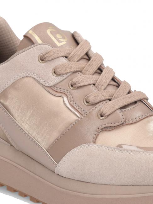 MAXI WONDER 91 Plateau-Sneaker mit Lackledereins&auml;tzen neutral - Damenschuhe