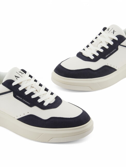 A|X Turnschuhe gebrochenes Wei&szlig; + dunkles Marineblau - Herrenschuhe