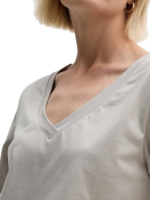 CK Kurz&auml;rmliges T-Shirt mit V-Ausschnitt Sandkiesel - T-Shirts und Tops f&uuml;r Damen