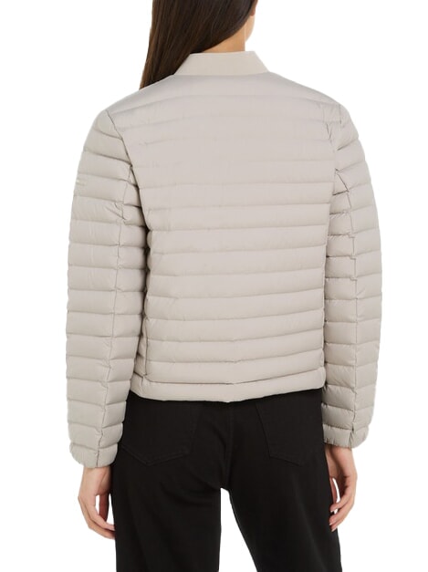 CK Leichte, kurze Daunensteppjacke Holzasche - Daunenjacken f&uuml;r Damen