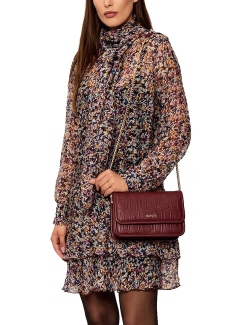 MANHATTAN Wandelbare Tasche mit Klappe Rotwein - Damentaschen