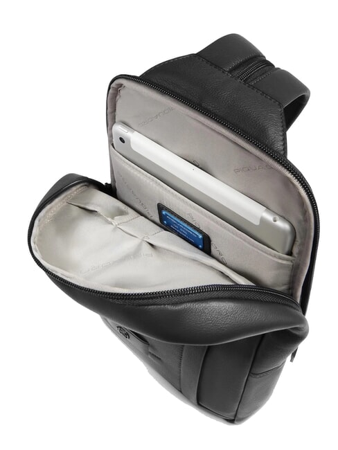 W137 One-Shoulder-Rucksack aus Leder Schwarz - PC-Rucks&auml;cke