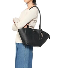 GUESS BOLENA Umh&auml;ngetasche mit Herzanh&auml;nger SCHWARZ - Damentaschen - 6