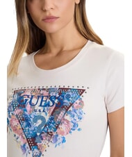 GUESS SS CN PEONY TRIANGLE Kurzarm-T-Shirt mit Aufdruck ged&auml;mpfter Stein - T-Shirts und Tops f&uuml;r Damen - 3