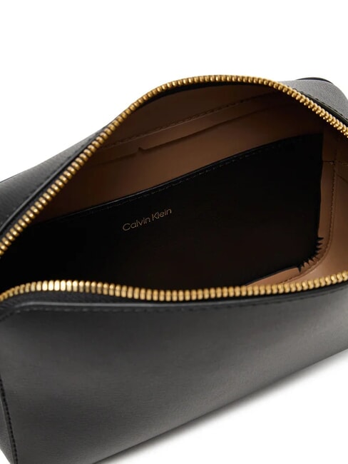 EMBOSSED LOGO Mini-Umh&auml;ngetasche schwarz/ger&ouml;stete Kokosnuss - Damentaschen