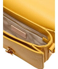 COCCINELLE DEW Umh&auml;ngetasche aus geh&auml;mmertem Leder sonnig - Damentaschen - 6