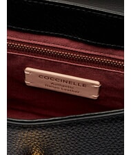 COCCINELLE DEW Mittelgro&szlig;e Umh&auml;ngetasche aus geh&auml;mmertem Leder Schwarz - Damentaschen - 7