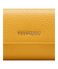 COCCINELLE METALLIC SOFT Kartenetui aus geh&auml;mmertem Leder sonnig - Brieftaschen Damen - 3