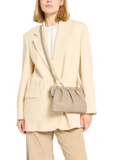 DILETTA SOFT Clutch aus geh&auml;mmertem Leder Puderrosa - Damentaschen