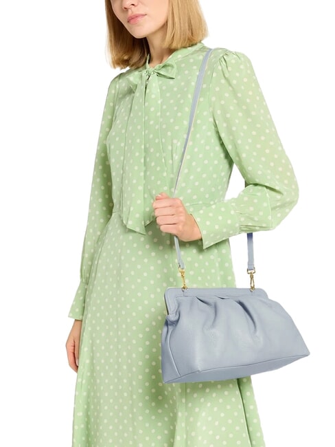 DILETTA SOFT Clutch aus geh&auml;mmertem Leder Nebelblau - Damentaschen