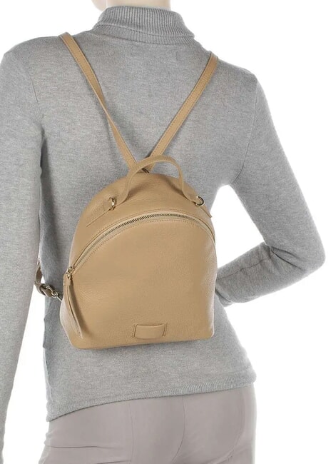 VOILE Mini-Rucksack aus geh&auml;mmertem Leder frisches Beige - Damentaschen